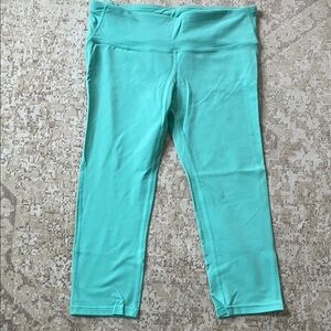 GAP Capri Aqua Leggings